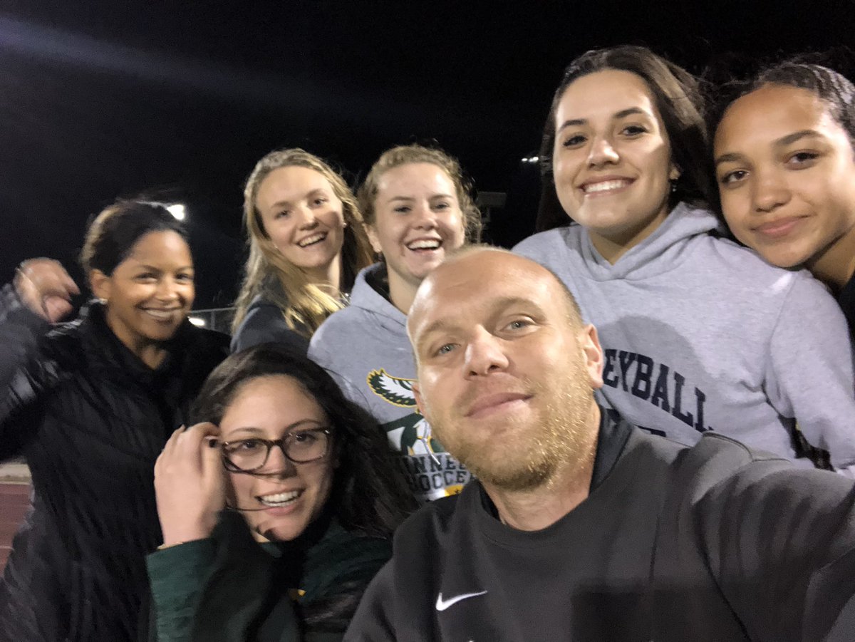 CoachKelso714's tweet photo. Somos una Familia! #blessed 💚⚽️💛 @LakeMSoccer https://t.co/BqY9xJa1h2