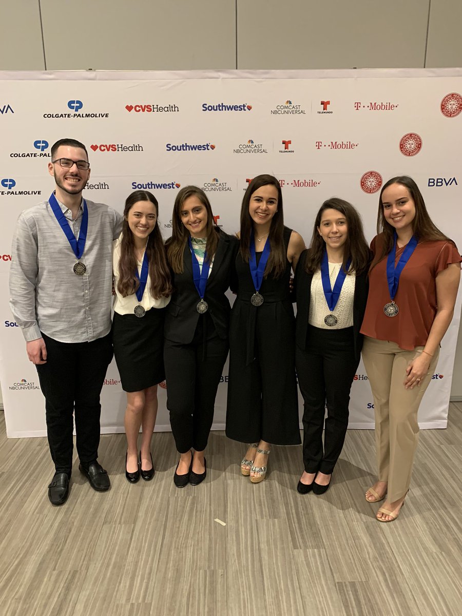 HHFoundation's tweet photo. #Miami is the ninth region that our team is visiting as part of the 2019 #HispanicHeritage Youth Awards. So far, more than 140 students have been recognized nationwide for their academic excellence and community leadership.
Congratulations to our #LatinoLeaders of today! #YA19 https://t.co/GyB2Ojshgu