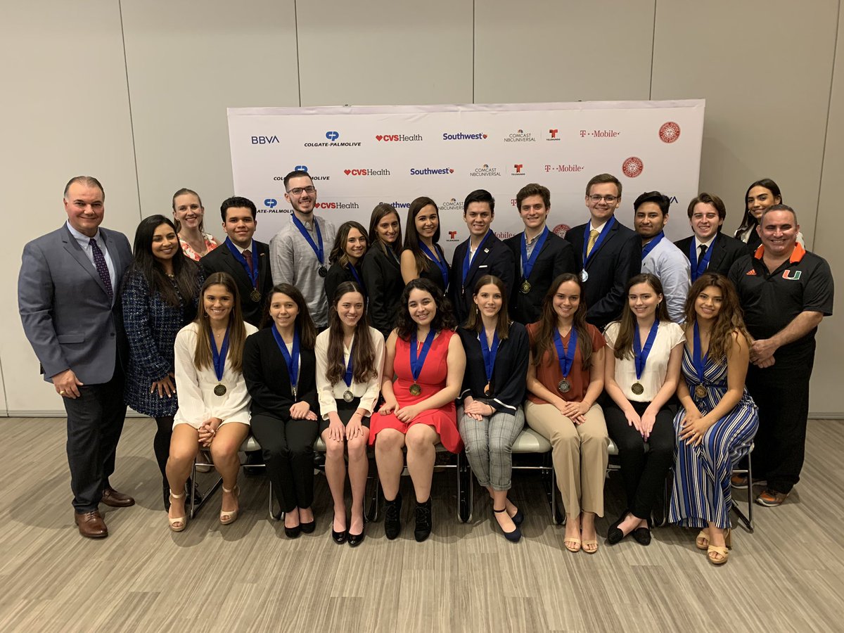 HHFoundation's tweet photo. Tonight, @univmiami, 18 wonderful high school seniors were celebrated not just by @HHFoundation, but by their families, friends, local professionals, and community leaders.
@SouthwestAir
@TMobile
@CVSHealth
@BP_America
@Telemundo
@CP_News
#YA19 https://t.co/Hc6GlkMQaX