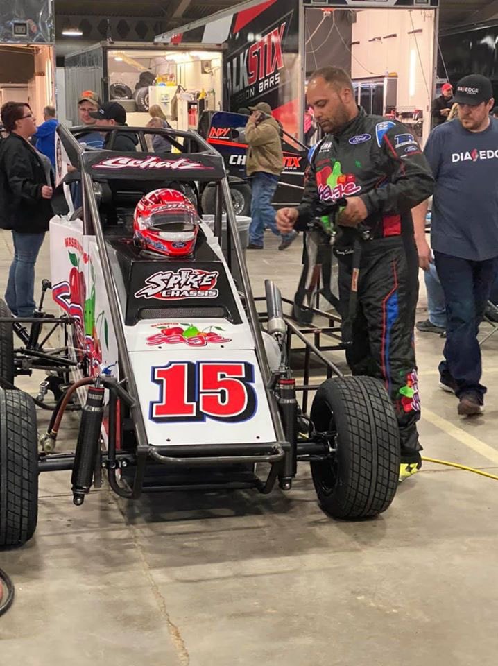 DonnySchatz's tweet photo. Third attempt to tackle the Golden Driller at the Chili Bowl Nationals! 

Big thanks to @SpikeChassis , @CurbRecords , and @SageFruit for all your support. 

#ChiliBowl2020 #tulsa https://t.co/3F6HPhIexU