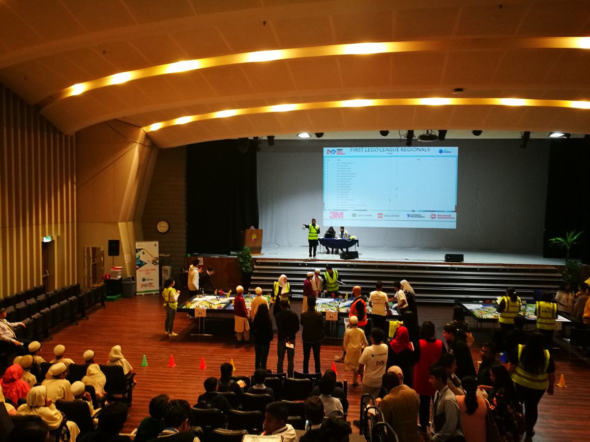 KSABComputing's tweet photo. Lego league competition under way.
@KingsAlBarsha @Flluae https://t.co/Qga2rmJNRm