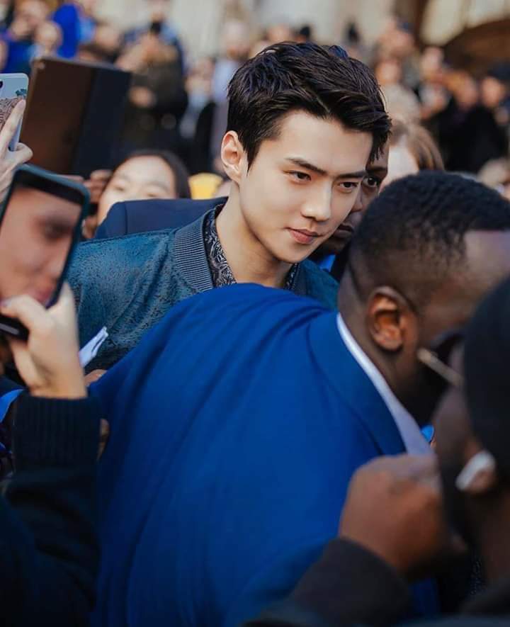 khinesswybosh's tweet photo. #SehunAtBerlutiPFW
#Perfectvisual https://t.co/4aJgi1cwG3