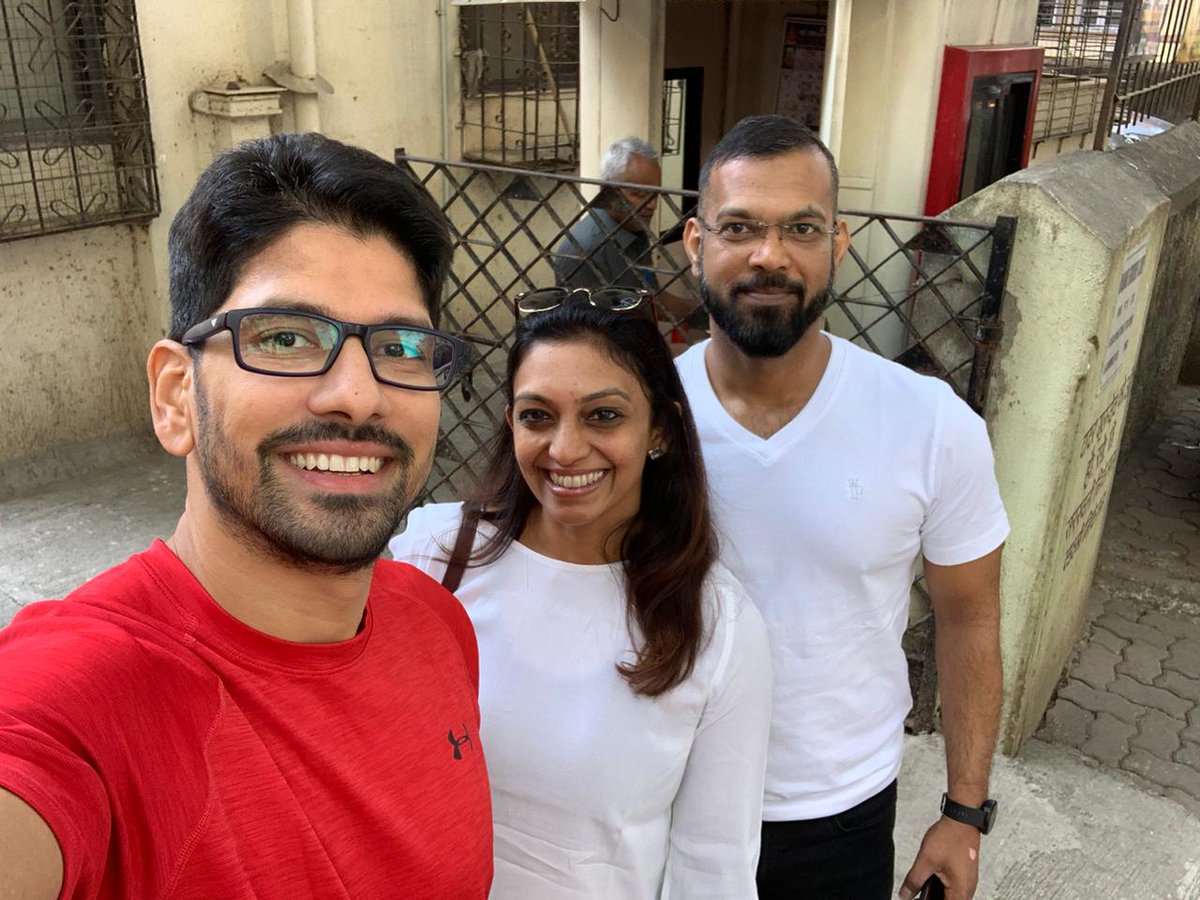 ABC_R_U_N's tweet photo. #abcrun gang heading to mirchi expo bkc @TataMumMarathon ! Keep smiling 😊

#TMM2020 #BeBetter #Pune #Mumbai #marathon https://t.co/WCzhINXsLG