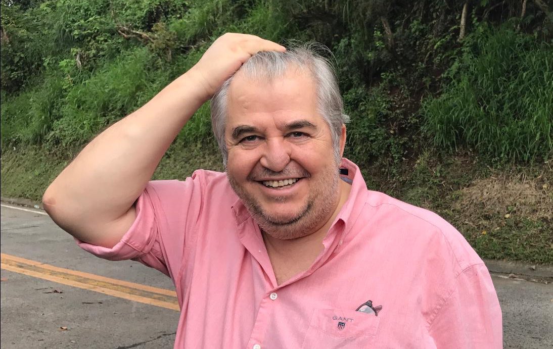 Kıymetli dava adamı, değerli büyüğümüz Büyükşehir AK Parti Eski Meclis Üyesi Zafer İçyer abimizin bu sabaha karşı vefat ettiğini büyük bir üzüntüyle öğrendim. Kendisine Yüce Rabbimizden rahmet, ailesine ve yakınlarına sabırlar vermesini niyaz ediyorum. Mekanı Cennet olsun.