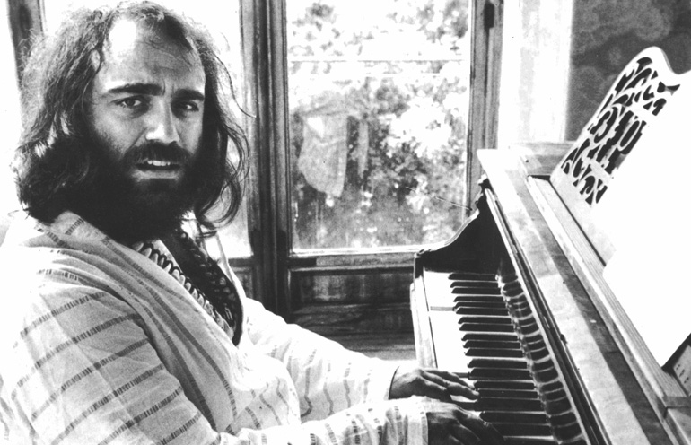 poopy_bird's tweet photo. Αρτέμιος Βεντούρης Ρούσσος #DemisRoussos #ΝτέμηςΡούσσος https://t.co/nrvKhVSDsg