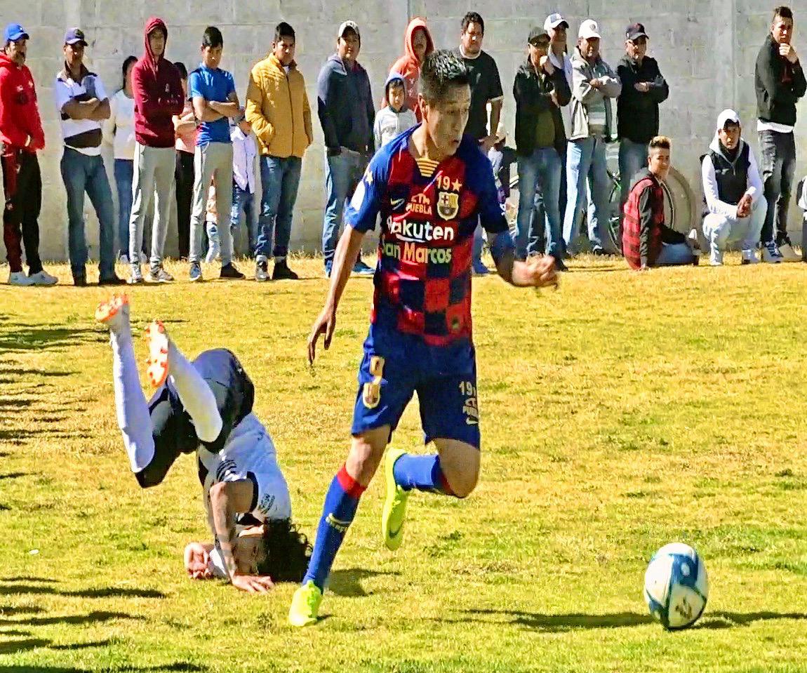 Quiroga913's tweet photo. @leobardosoto. Felicidades por el vigésimo campeonato CTM🏆🏆🏆 y feliz cumpleaños Leobardo Soto que Dios te bendiga y te de muchas Salud. Te mando un fuerte abrazó https://t.co/EpmfXDIiQi