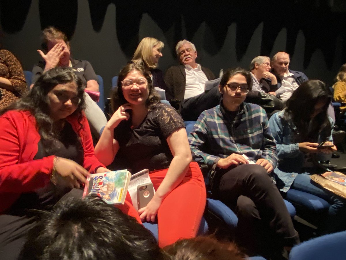 JadeMHuynh's tweet photo. Thank Mrs.Sobey for this wonderful opportunity to see a one man play, Hamlet. #BlansonEnglish #Hamlet @BlansonCTEHS #blansonboldblansongold #play #thanksfortheshakes THANK YOU SPONSORS. SPECIAL THANKS to Mr.Ibarra for allowing this awesome field trip! @BenIbarraCTE @AldineISD https://t.co/naTXZTY8jM