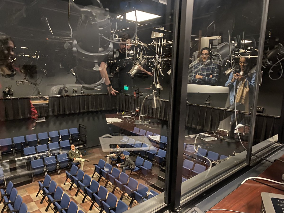 JadeMHuynh's tweet photo. Inside peak for Audio/Video Kiddos  @BlansonMedia https://t.co/vEZnVdHCU2