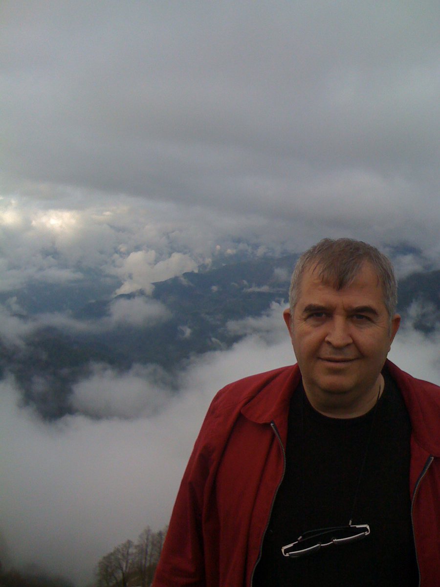 “İnnâ lillâh ve İnnâ ileyhi Râciûn”

Zafer İçyer abimiz Hakk’a yürüdü. Bu diyardan bir “DAVA ADAMI” göçtü. 

Rabbim Rahmet eylesin...