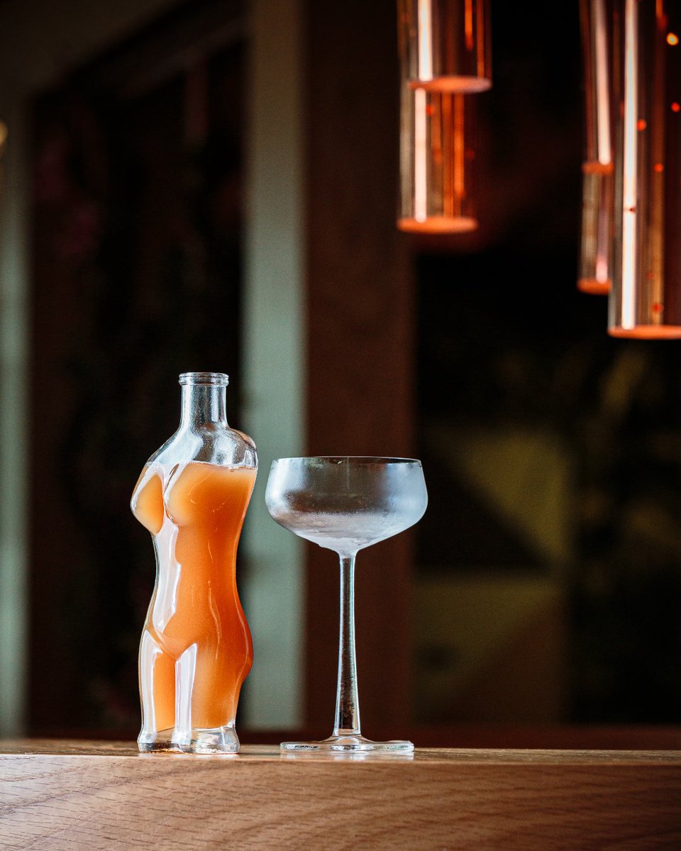 Do you ever feel like something is missing in your life, then you realise you don’t have an SPF 50 in your hand? 💁

Join us at the bar tonight, and enjoy a few of these.  January Blues – be gone! #FireflyMCR