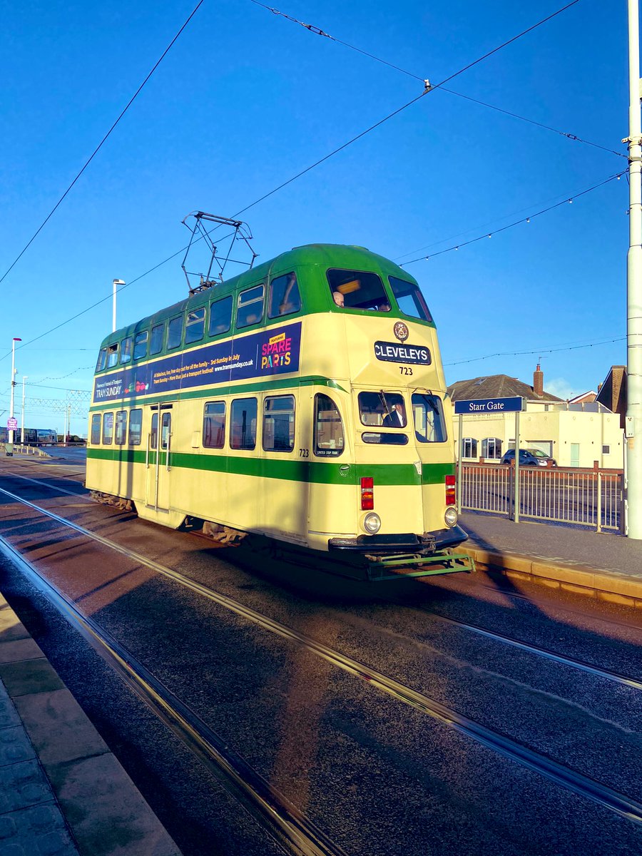 KatieLouiseGunn's tweet image. Back to work today - our Heritage trams are out today for a Winter Gold - the first of 2020! #trams #tramway #blackpool #blackpooltransport