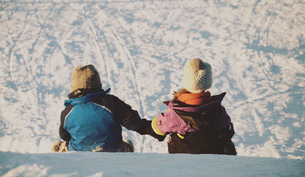 Discover our curated list of winter activities for kids in Portes du Soleil. From a real igloo village to a dreamy carriage ride in Avoriaz and much more.

#frenchalps #portesdusoleil #morzine #avoriaz 

vbt.io/goto/1cc9