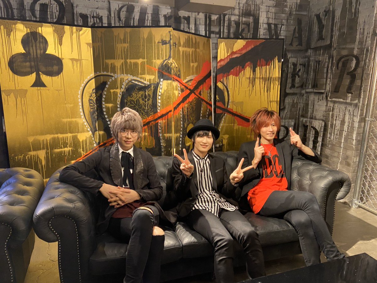 leon_drum's tweet photo. ハニワバンドミニライブありがとうございました
ベース弾いたり歌ったりと色々チャレンジしたライブでしたー楽しかった！
#HoneyWorks
#ハニワのアトリエ https://t.co/a4c4XT1T9z