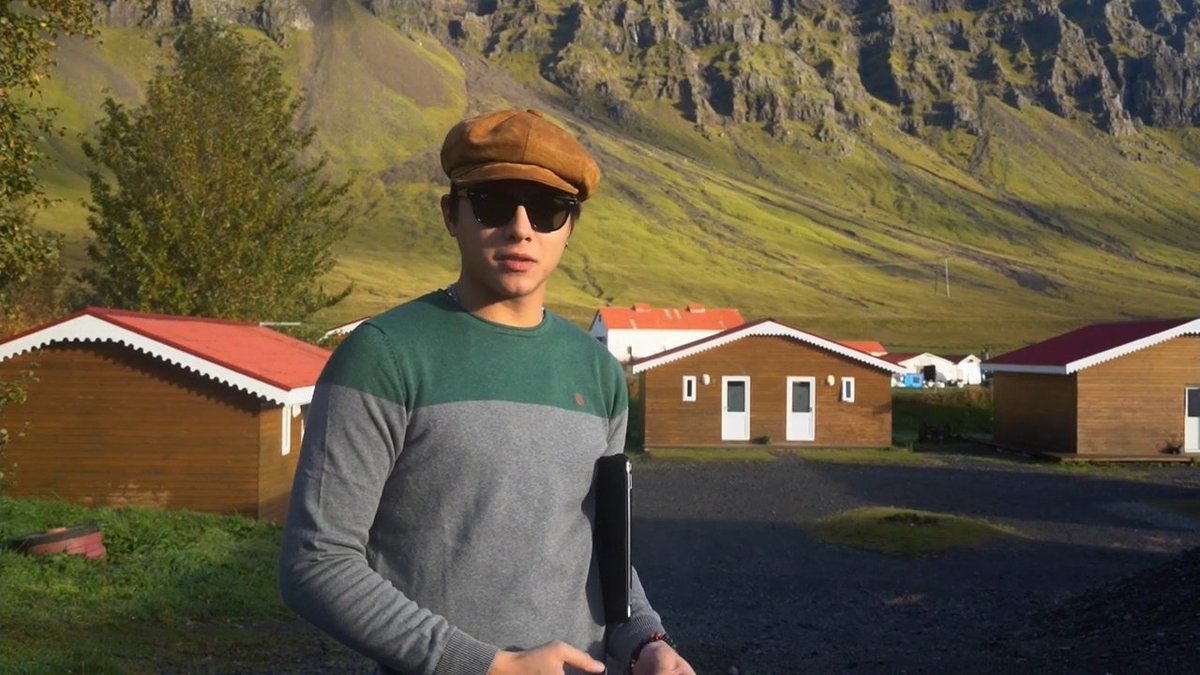 keytnyelz's tweet photo. ANG GWAPO, GRABE NAMAN PO IYAN LOVER. MAHAL NA MAHAL KITA 
#EverydayKath
#ThirdVlog https://t.co/Yn7Am9VGtQ