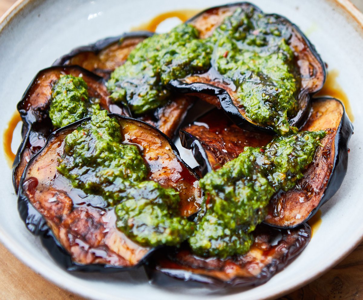 TasteofLondon's tweet photo. 🌱 #WEEKENDINSPIRATION: Embracing a plant-based diet this month? You can't go wrong with #Bubala and the Yemeni-style aubergine they brought to Taste 🤤 https://t.co/Jc2tz9QSwV