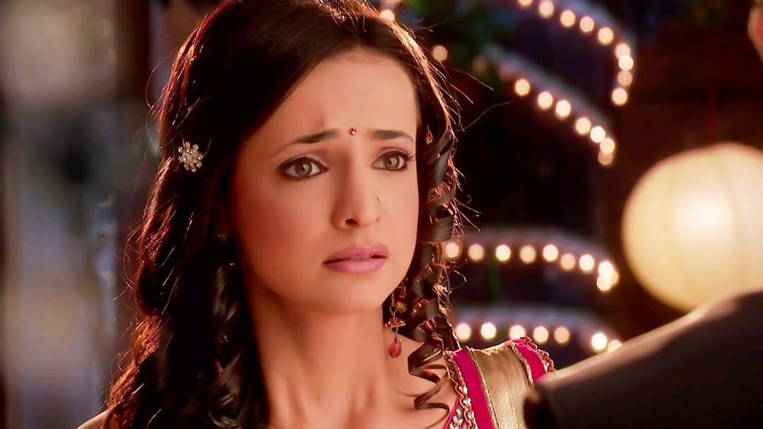 Keh rahi hai zameen keh raha aasman tere jaisa dooja nahin  #SanayaIrani  #BarunSobti  #IPKKNDRewind