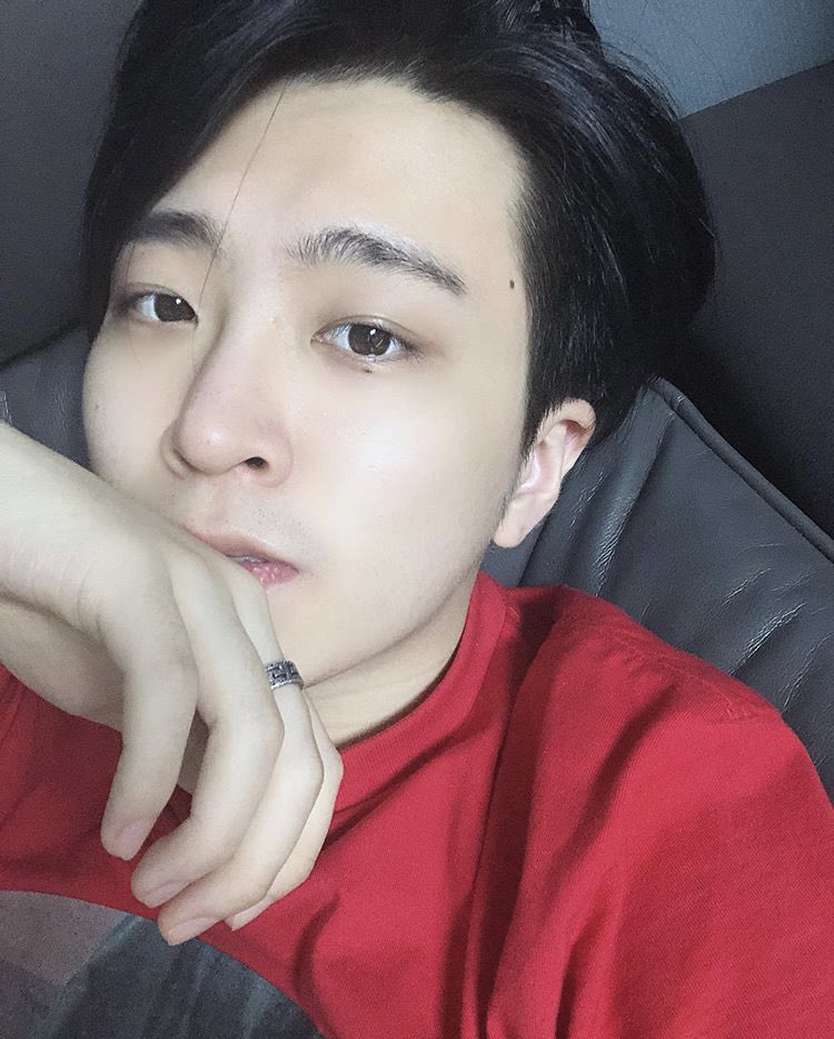 cyjstagram's tweet photo. [200118] 잘있니 우리 아가새들? #아가새 대답하라 https://t.co/Dk7R5ARtJQ