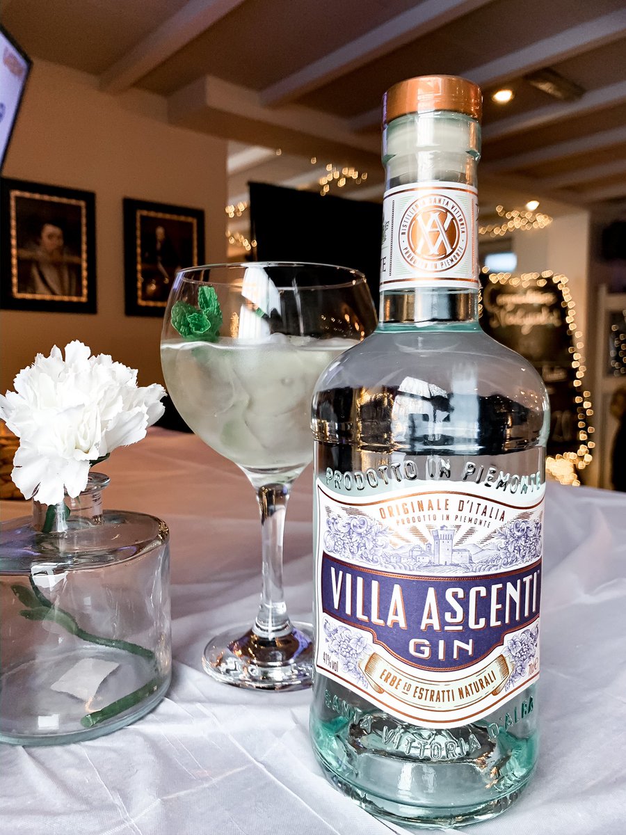 The January #ginofthemonth is Villa Ascenti - celebrating Italy's Santa Vittoria regional ingredients; containing Moscato grapes, mint and thyme, alongside Tuscan juniper berries. 

We serve ours with plenty of ice, lime wedges and a mint sprig!🍹