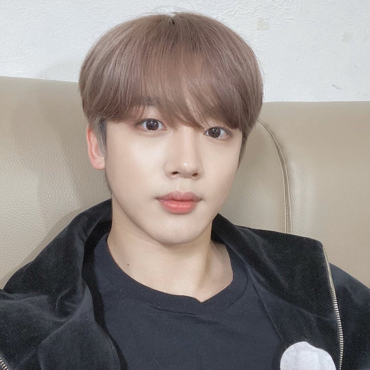 kiyhntaemn's tweet image. Day 1: #WeTrustX1
Day 2: #X1_new_beginning 
Day 3: #NEWX1_support 
Day 4: #listen_to_X1 
Day 5: #WeFightForX1 
Day 6: #Rebranding_X1
Day 7: #Waiting_for_NEWX1
Day 8: #JUSTICEFORX1
Day9: #go_for_NEWX1
Day10: #Newborn_X1
Day11: #FightforX1
Day12: #X1_newbeginning
Day13: #form_NEWX1