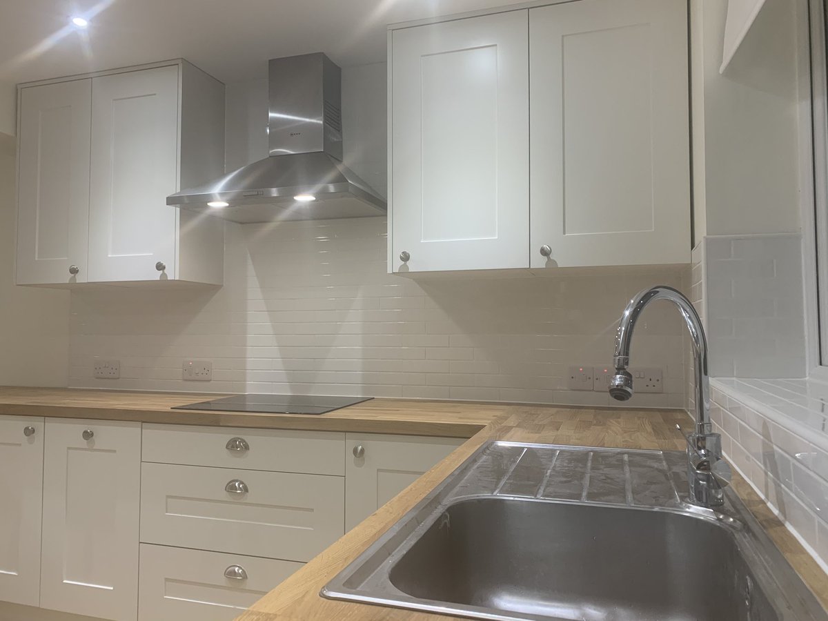 SuffolkTiling's tweet photo. Such a clean, crisp &amp; fresh finish created using these 20 x 5 narrow white metro tiles.  Totally love the finished effect &amp; the client was over the moon.
#suffolktiling #tiling #tiler #ceramictiles #ceramictiler  #floortiler #floortiling #walltiler #walltiling #wetroom #wetrooms https://t.co/0k4NgawaM6