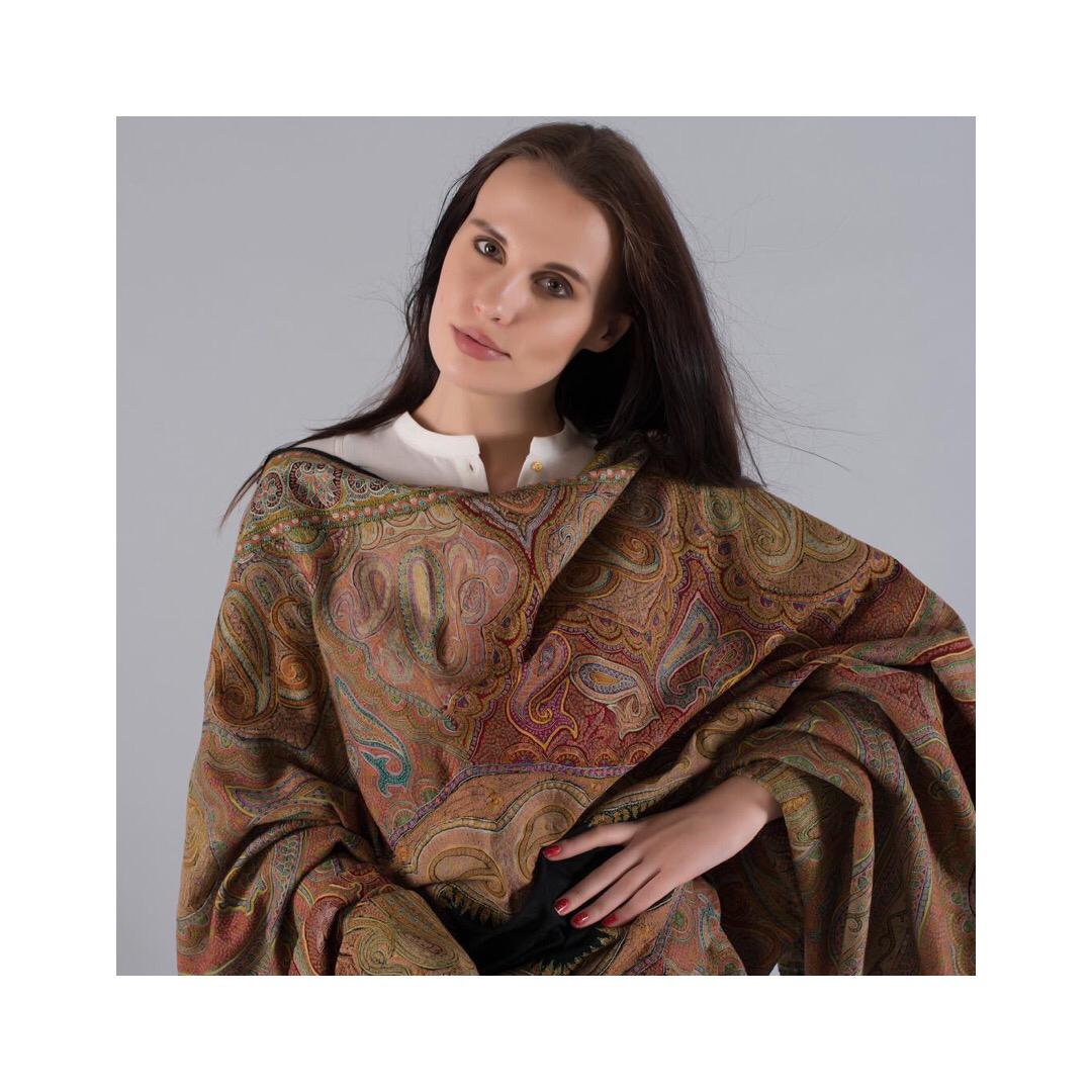 khazirsons's tweet photo. A handmade antique pashmina shawl in the most beautiful colours and patterns - crafted to perfection
Shop online - https://t.co/bCbYs3A3DE https://t.co/6qiTKzxsFD