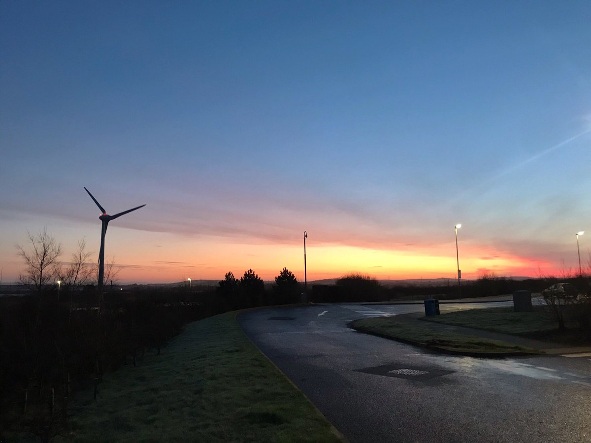 katewhis's tweet photo. Road trip with a cracking sunrise #roadtrip #cornwallservices #cornwall #sunrise https://t.co/eDA6jLz6Zt