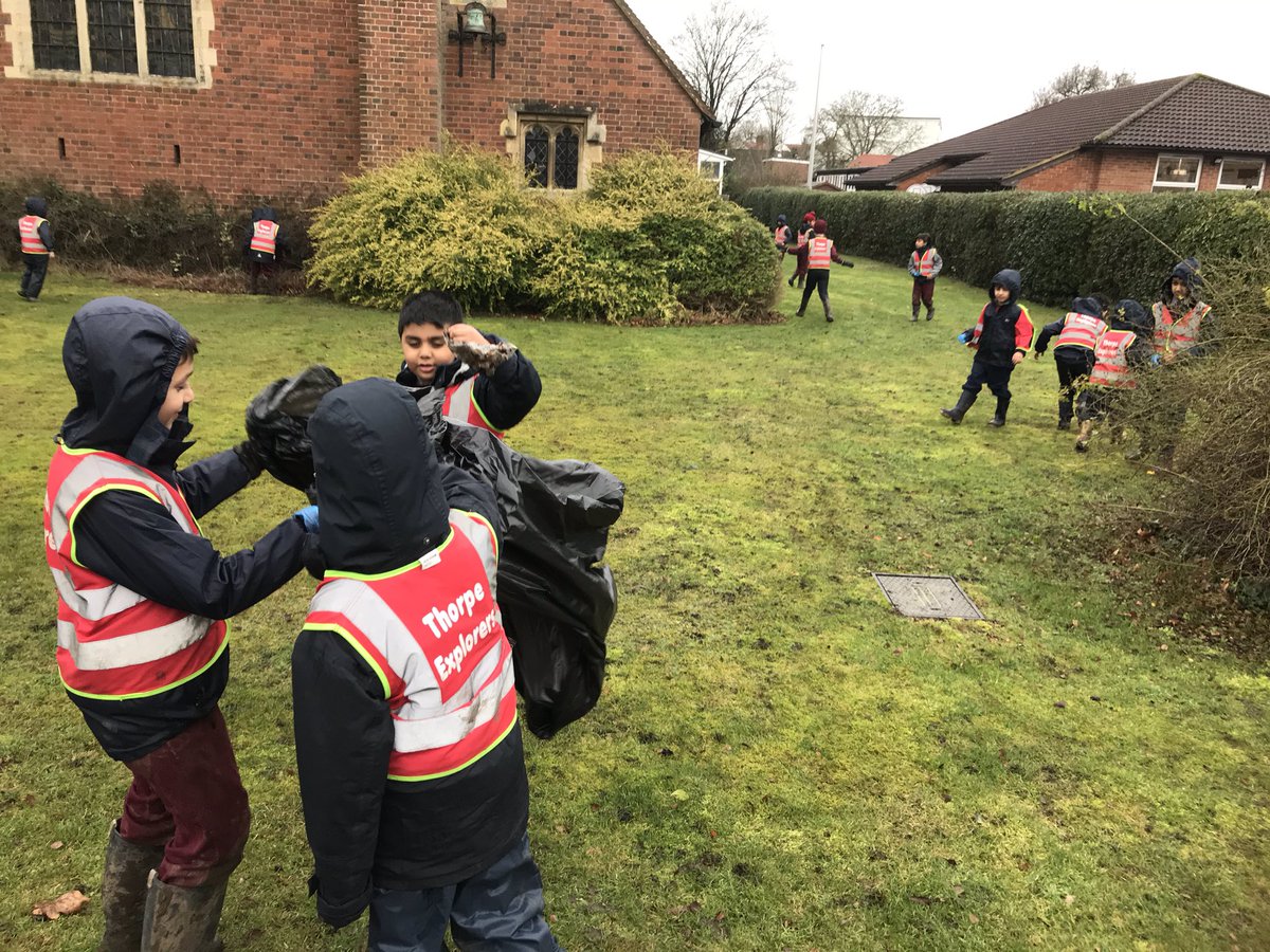 thorpehousesch's tweet photo. #ThorpeEcoWarriors being useful & kind, doing their bit to help nature & the community, by litter-picking, after Storm Brendan! #RSPBWildChallenge #ThorpePrePrep #ThorpeExplorers https://t.co/duCIBxnLEI