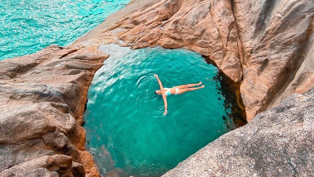 The Seychelles Islands tweet media