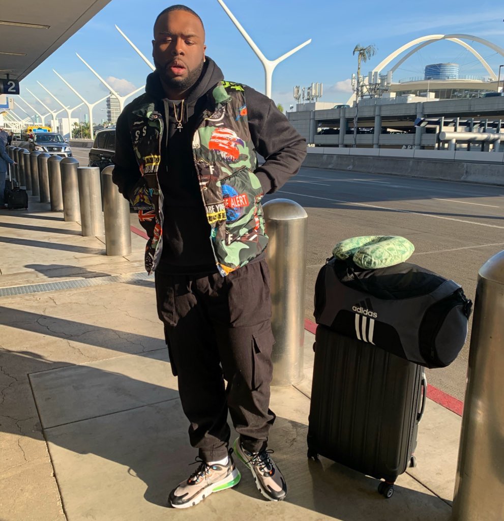 _kinngkev2's tweet photo. She know I get fly LAX https://t.co/wwMz1Uem9L