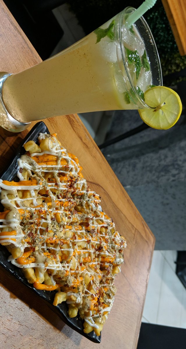 RjSaloni's tweet photo. Weekends be like 🤤 https://t.co/tFRkRGIxqy
