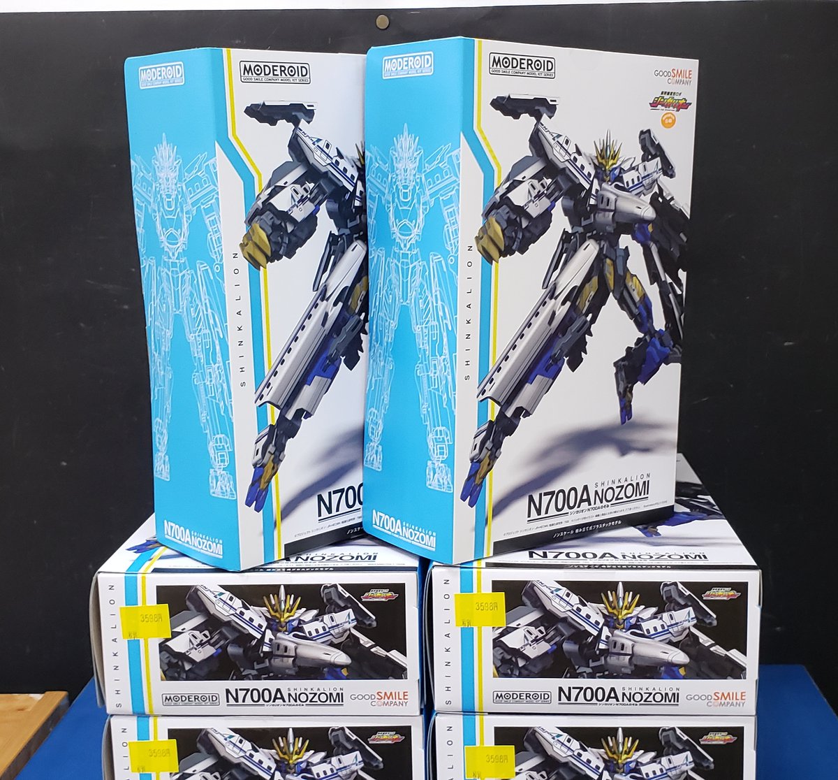 alicehobbypura's tweet photo. GSC/MODEROID新製品「シンカリオンN700Aのぞみ」めちゃ売れてます！
本日もガンガン補充中！販売価格：￥3,598+消費税
※お電話にて取り置き受付できます。
＃アリスホビー　＃プラモ店　＃GSC　＃MODEOID　＃シンカリオン　＃N700A　＃のぞみ　＃庶民ゆるホビ　＃個人路面店愛好家保護プログラム https://t.co/1Efce6MgRM