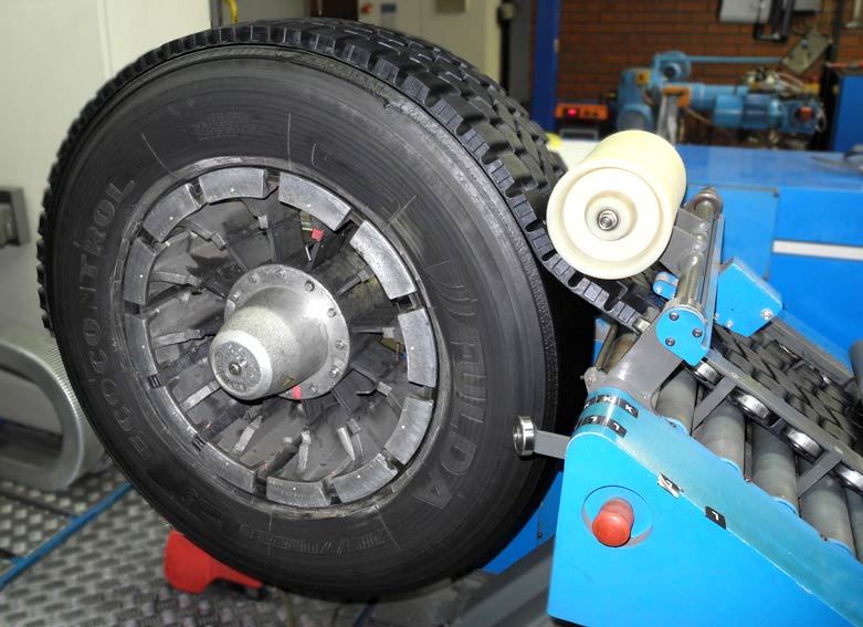 Mtring_Junction's tweet photo. Tyre Retreading: Everything you Need to Know https://t.co/IvPdSkuVFC https://t.co/gFQVbzCPkI