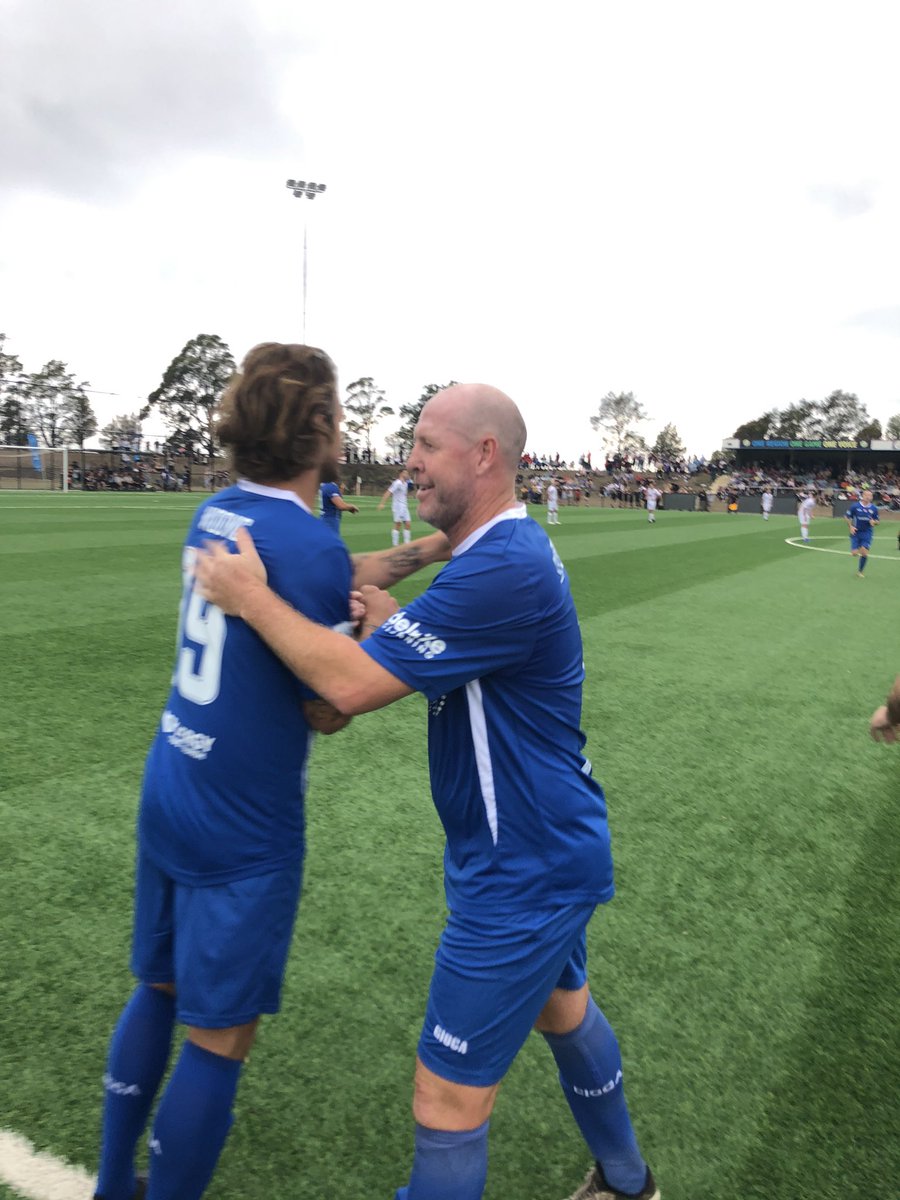 miketomalaris's tweet photo. Several ex-Socceroos on the field for @albionparkcity in honour of the #Bushfires Appeal. Chipperfield, Corica, Carney, Emerton, Milosevic to name a few. Delighted to have @Mel_Mclaughlin donate her time too. https://t.co/5WFLHg4eXG