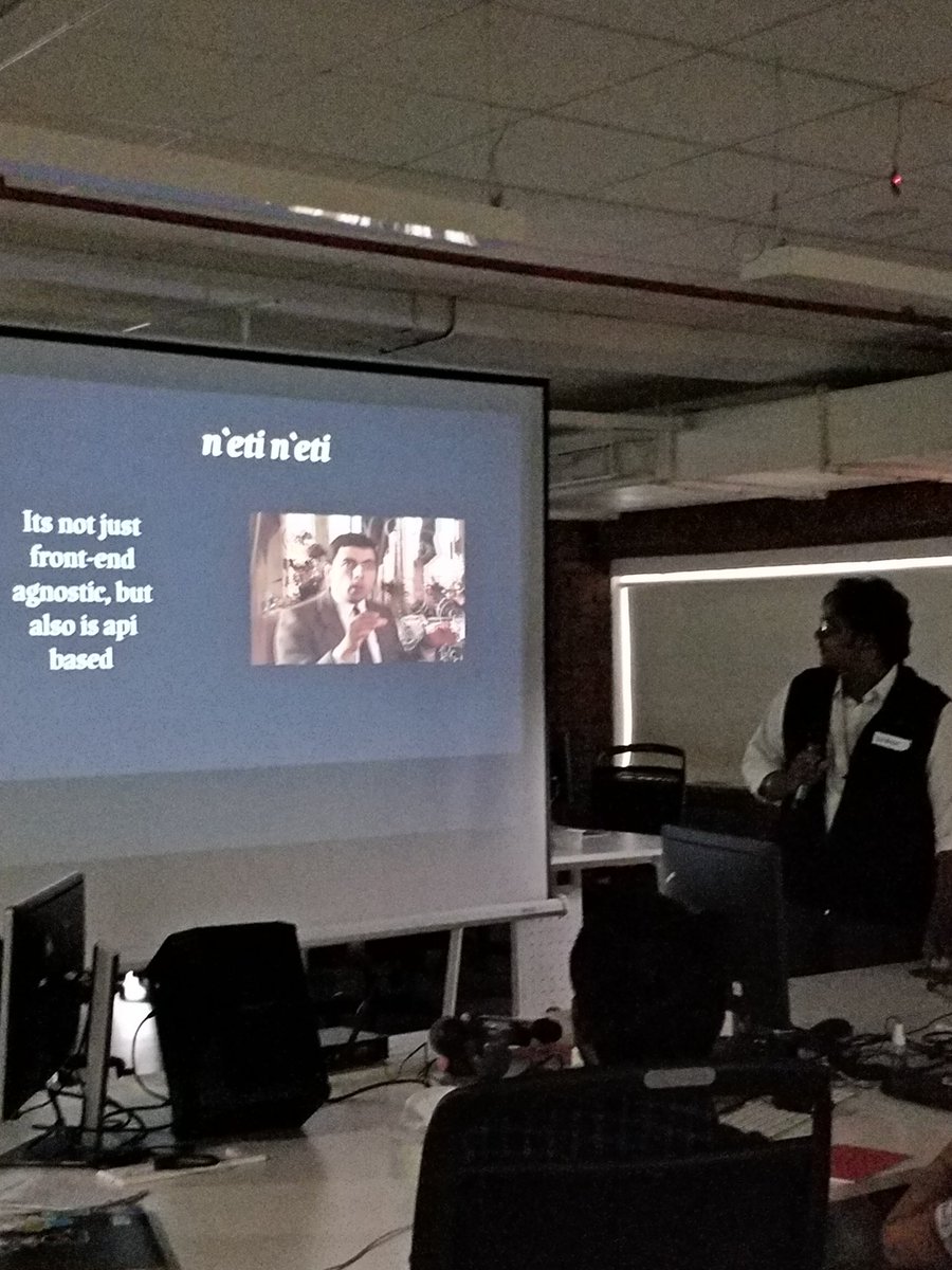 aravindballa's tweet photo. Kicking off Vue Hyd's Fundamentals meetup with "Hello GraphQL 👋" talk by Sai Nihar @nightraiser_ https://t.co/ei6769j7cc