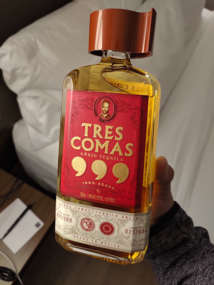 richardlai's tweet photo. Tres Comas! @SiliconHBO #trescomas #siliconvalleyhbo #siliconvalley #threecommaclub #russfest https://t.co/bqvhGH4QF6