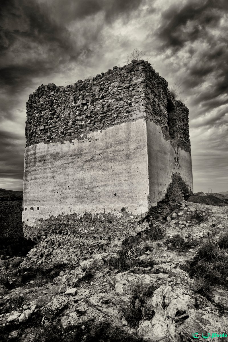 overaviva's tweet photo. ¡¡SALVEMOS EL CASTILLO DE OVERA...!! https://t.co/Rj23G8SCAp
