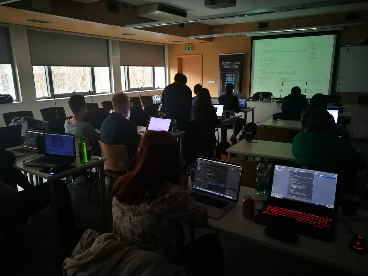 Dominika 'Domi' Zając (she/her) 🇵🇱 on Twitter: "Hello #Kotlin ! Time for  charity programming workshop organized by @sfikrakow! #womenWhoCode  #workshop #programming #doItForAlex https://t.co/xuNxv6ZCD0" / Twitter