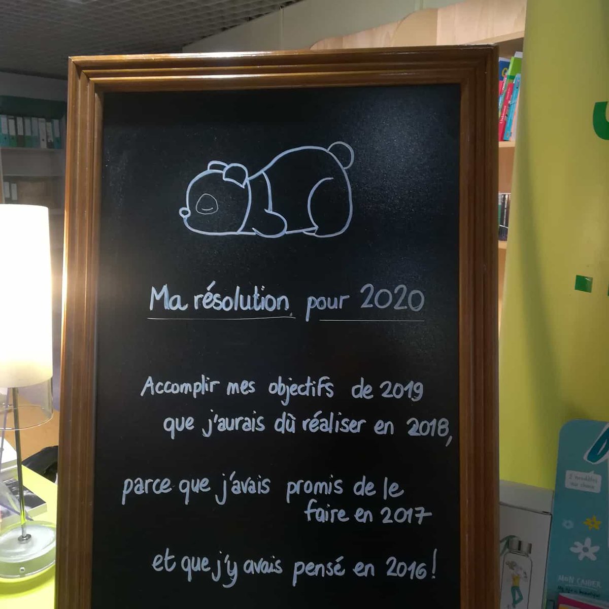 LibrairieThuard's tweet photo. Il y aura toujours un livre pour vous aider à tenir vos résolutions https://t.co/idY1GvoGzF