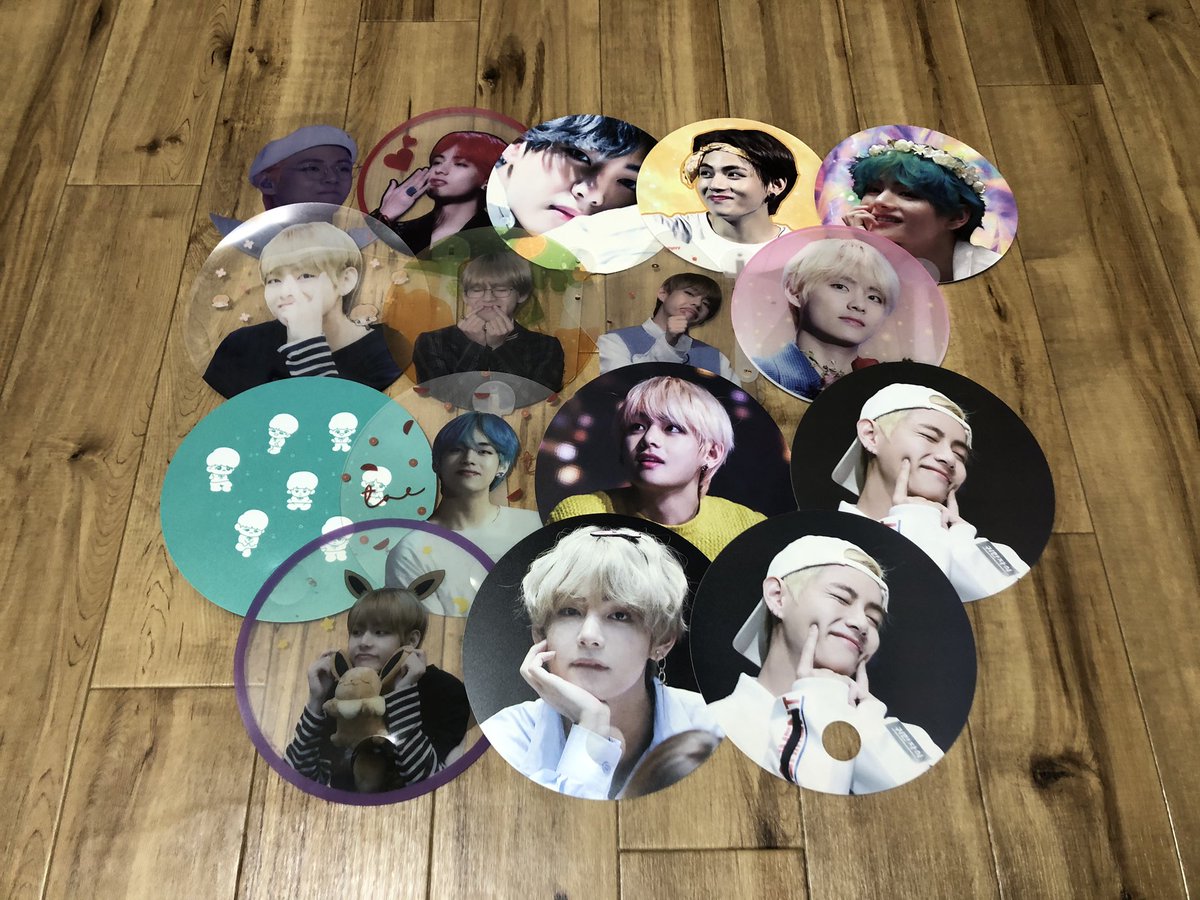 upjrr's tweet photo. 防弾少年団　BTS テヒョンマスターグッズスローガンミニうちわ

(譲) 画像の物
(求) 買取またはONEUSファヌン関連の物

DMお願いします。複数ある物もあります。

#防弾少年団　#グッズ買取 #BTS https://t.co/sAwwr4dnkS