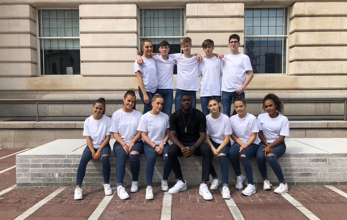 TMIports's tweet photo. Tune in to @GreatDancerTV tonight from 6.30pm to catch #youngdreamchasers #thegreatestdancer #teamtmi #themovement #getinvolved #southcoast #tmistudio #communitydance  @BBCOne https://t.co/aBhHTJvawv