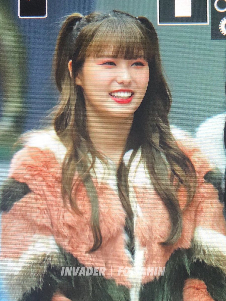 ah_invader's tweet photo. 200118 미니팬미팅 프리뷰

#모모랜드 #아인 #MOMOLAND #AHIN #モモランド #アイン @MMLD_Official

아 https://t.co/JiZYG8NhkN