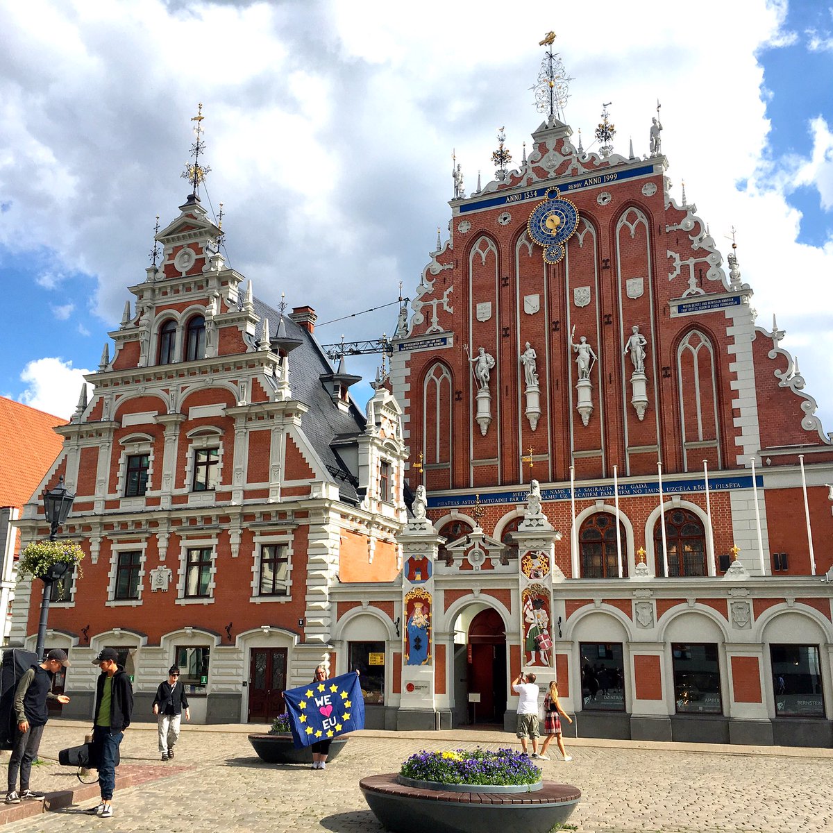 withwithouteu's tweet photo. 14 days left in the EU: Uz redzēšanos, Latvia. I love your handicrafts, black balsam and Technicolor Riga sunsets. Taken in Riga, June 2018. (15/28)
#withorwithouteu #weloveeu #weloveeurope #fbpe #rejoin #remain #europe #latvia #visitlatvia #riga https://t.co/rRs3CByhbH