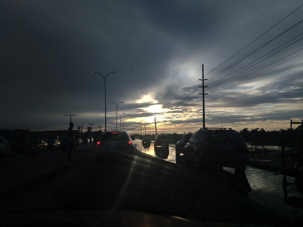 osazomo's tweet photo. Frame 1. Sunset in Warri  Frame 2. Sunrise in Ajakpa Ondo State. 
📸#Nokia6Plus https://t.co/UrYyva9k8w
