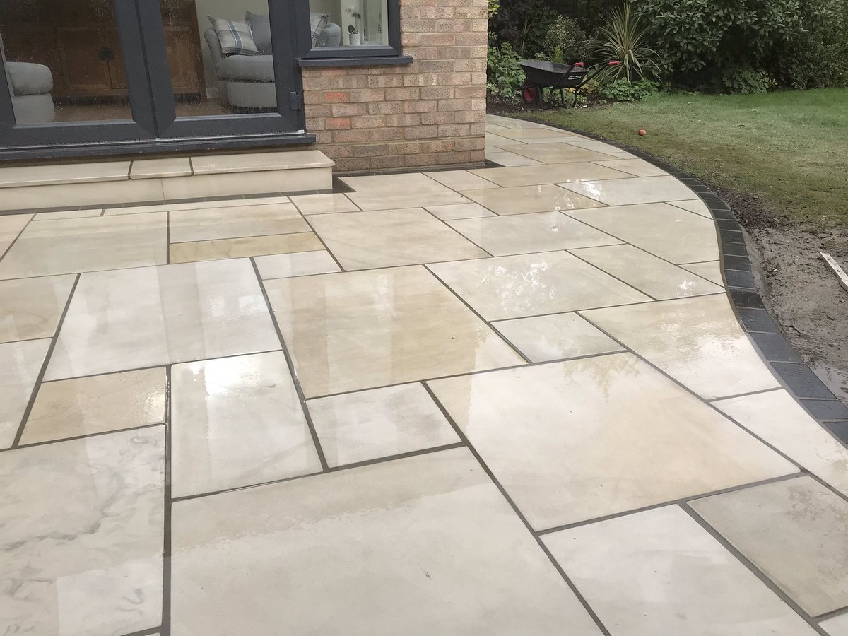 AdaptLandscapes's tweet photo. Here’s a few pictures of a #patio we laid last year. #naturalstone #paving https://t.co/BPZJgVx46f