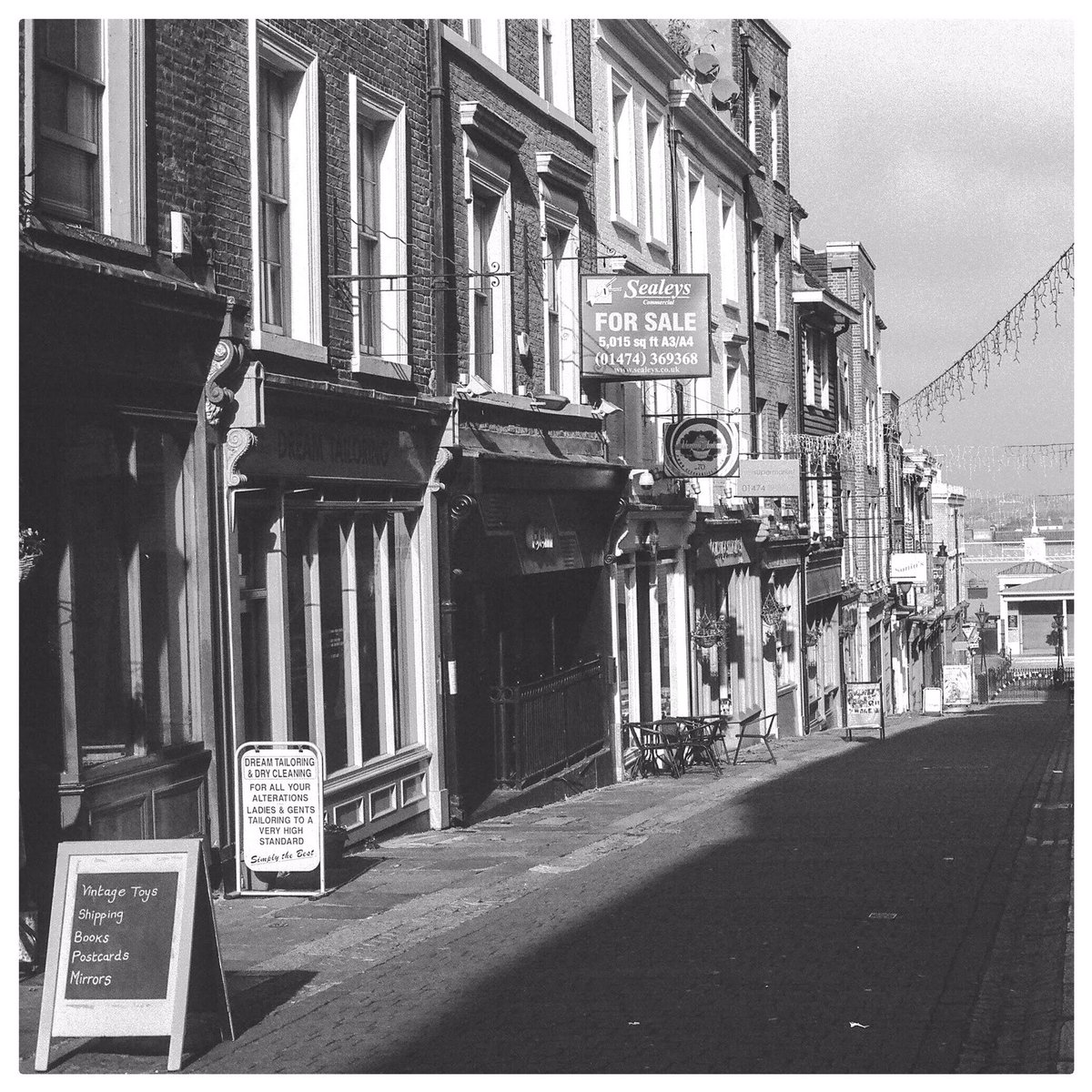 #Gravesend Heritage Quarter. #canoneos500n #fomapan100 #streetphotography #blackandwhitephotography #blackandwhitefilmphotography #squareformat