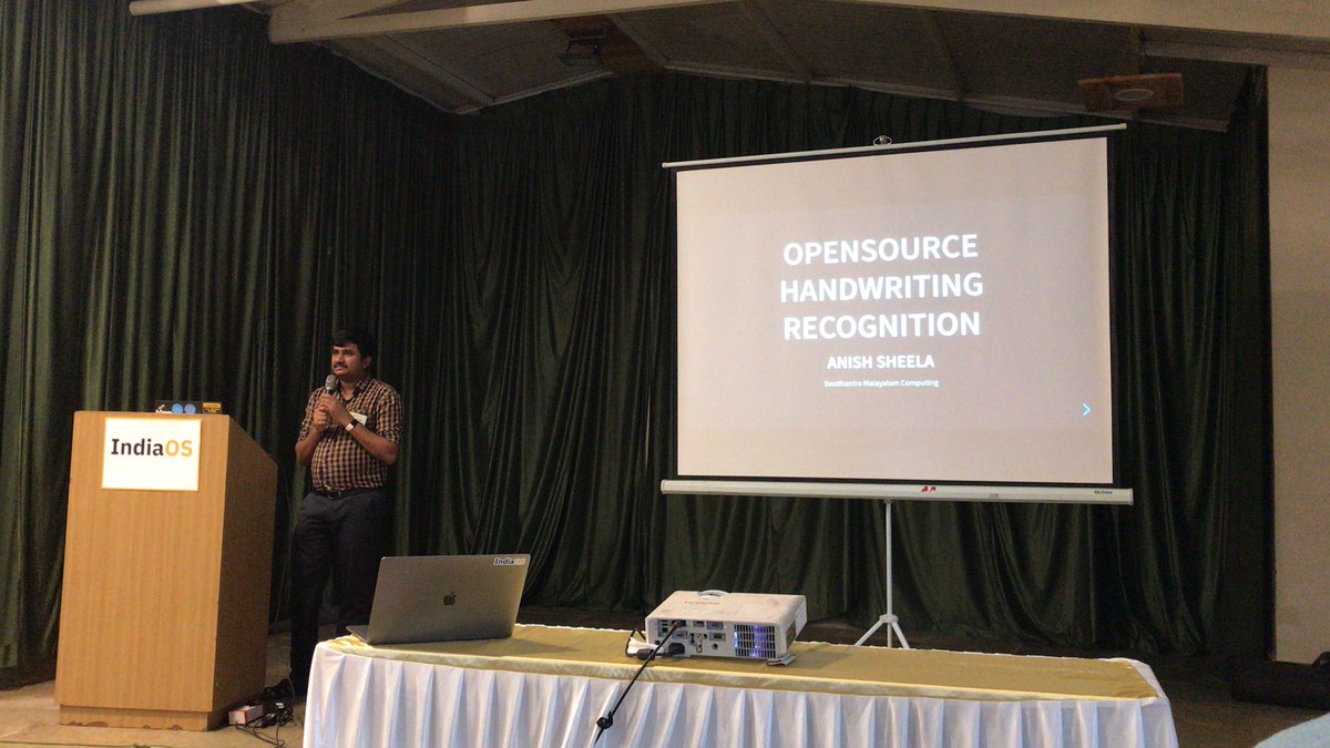 FOSSUnited's tweet photo. Anish from @Accenture introduces us to an alternative for handwriting recognition without Machine Learning algorithms. #indiaos #innovation https://t.co/IgXEtNFPeT