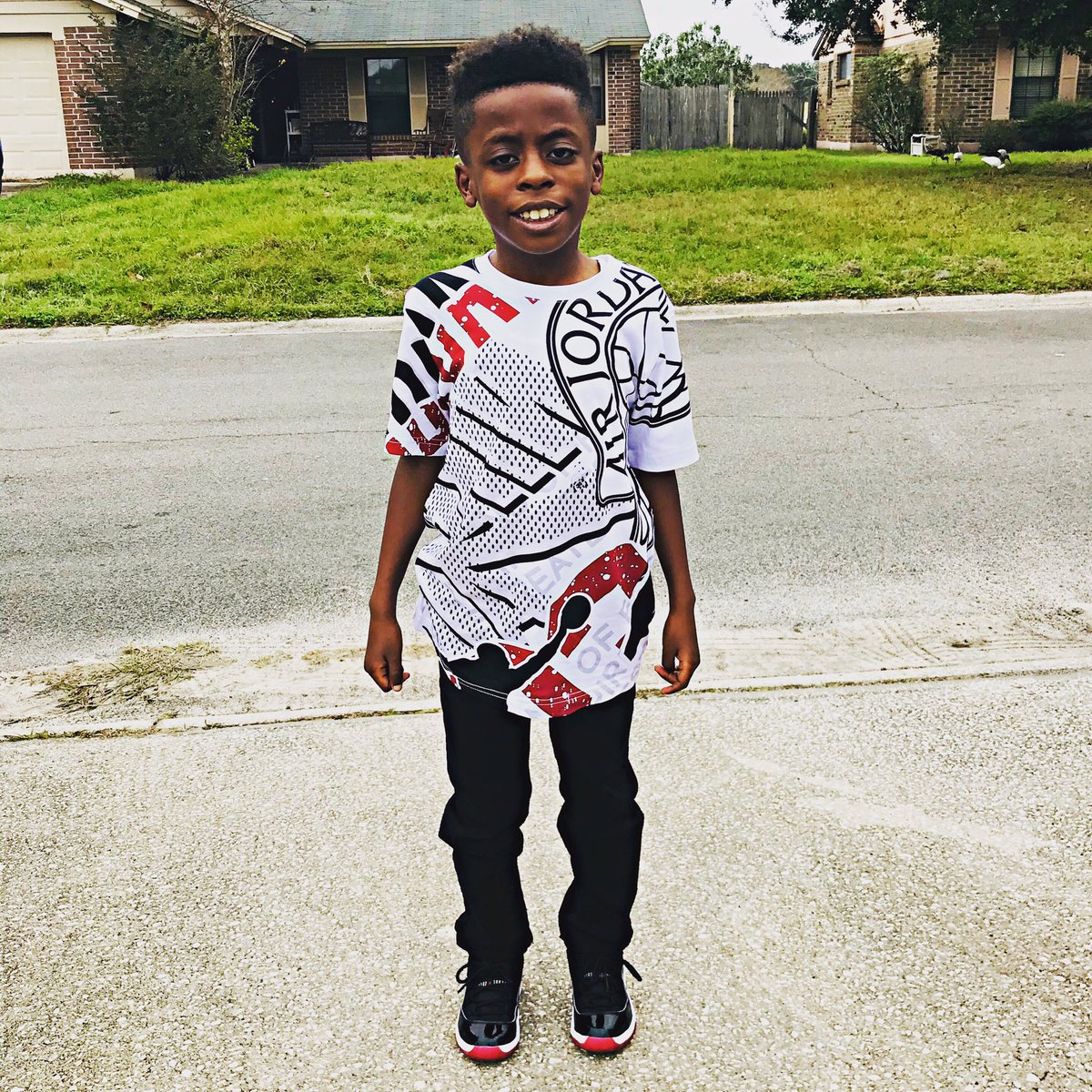 outeastla's tweet photo. Happy🎂 Birthday Son ♠️ https://t.co/v1UEXHwEiO