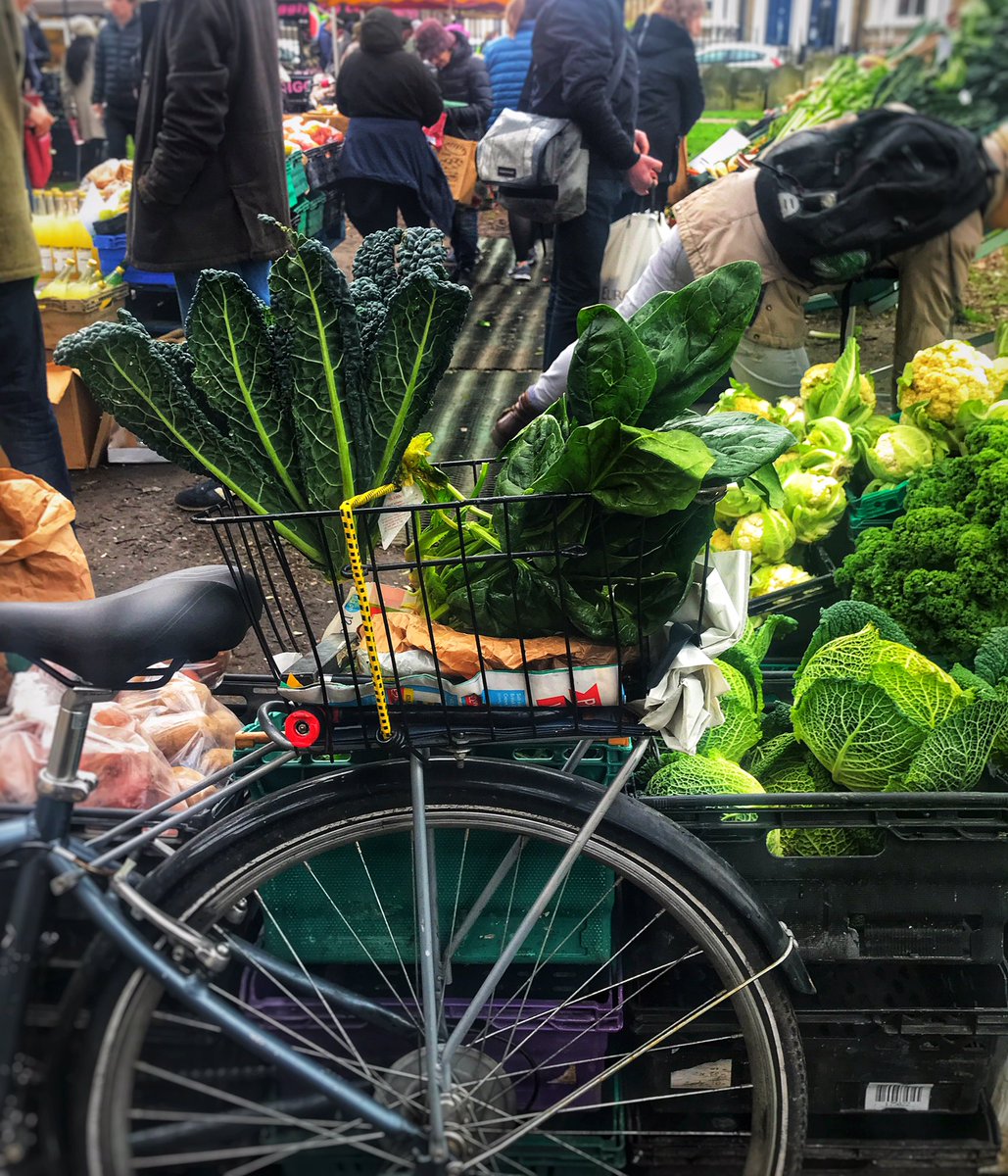 Ditch the car, and come shop in a lovely park setting. Save money and save the planet 🌍 We’re open til 3pm #londonmarkets #londonfarmersmarkets #saturdaymarkets #londonfoodie #londonfoodies #whatlondoneats #shoppinglondon #nunhead #peckham #telegraphhill #selondon #londoneats