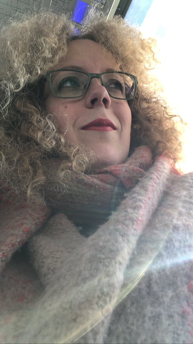 Onderweg naar de provincie Utrecht. Vandaag zing ik tijdens een #uitvaart . Wat doe jij vandaag?