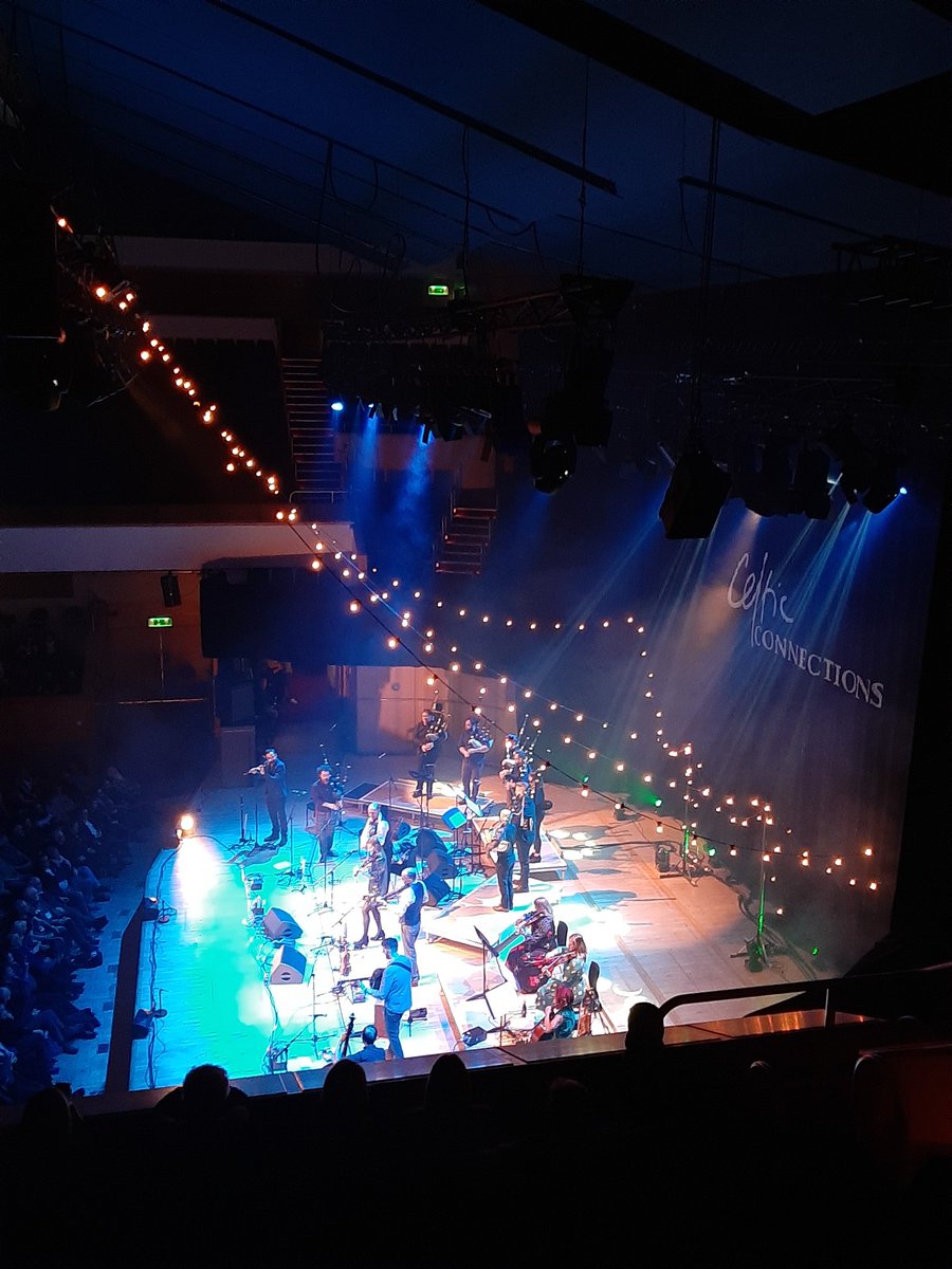 laurabethsalter's tweet photo. @breabach celebrated 15yrs since winning the Danny Kyle with founding members @patsyreid & Donal Brown and loadsa great guests last night. Such a special evening, and warmest audience.
I don't mind having a #gigface for a husband ;-) #breabach #ccfc2020 https://t.co/uC4XID412w